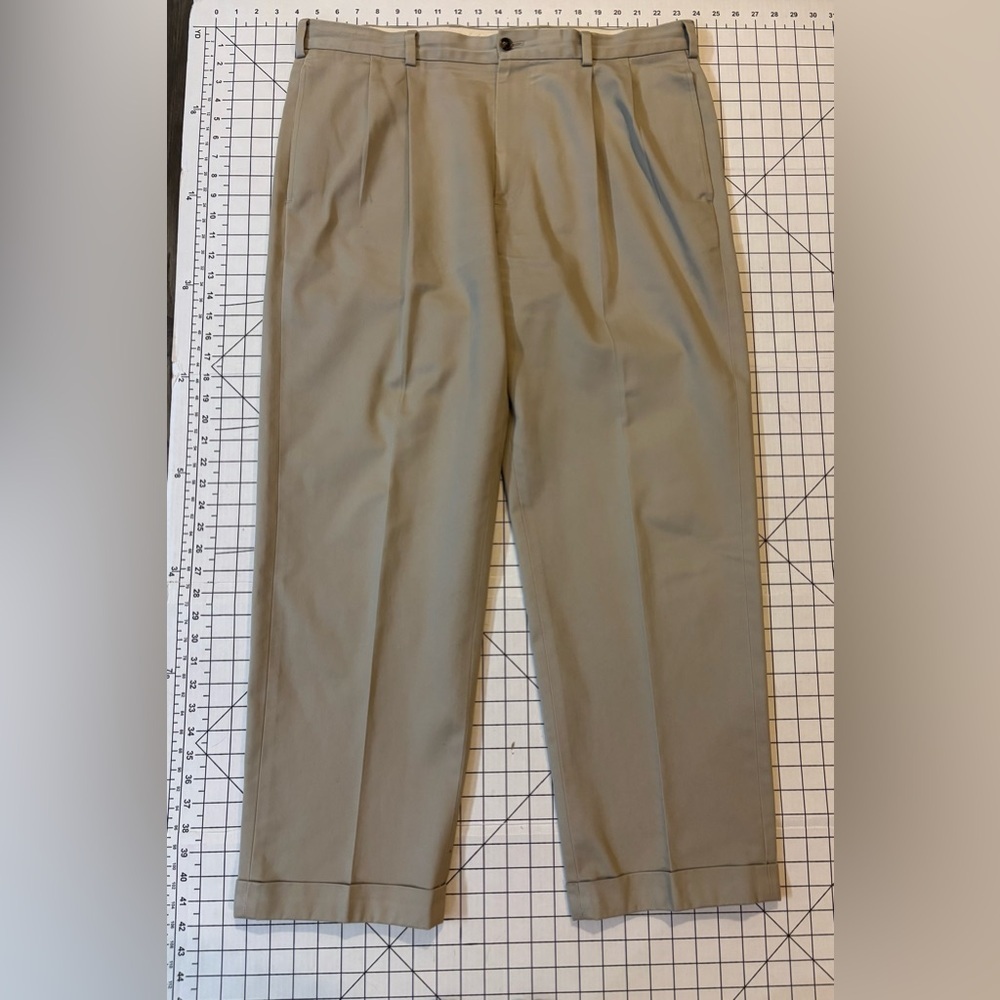 (2) Brooks Brothers Men’s 38/30 Advantage Chino Elliott Pants (1 Tan & 1 Beige)